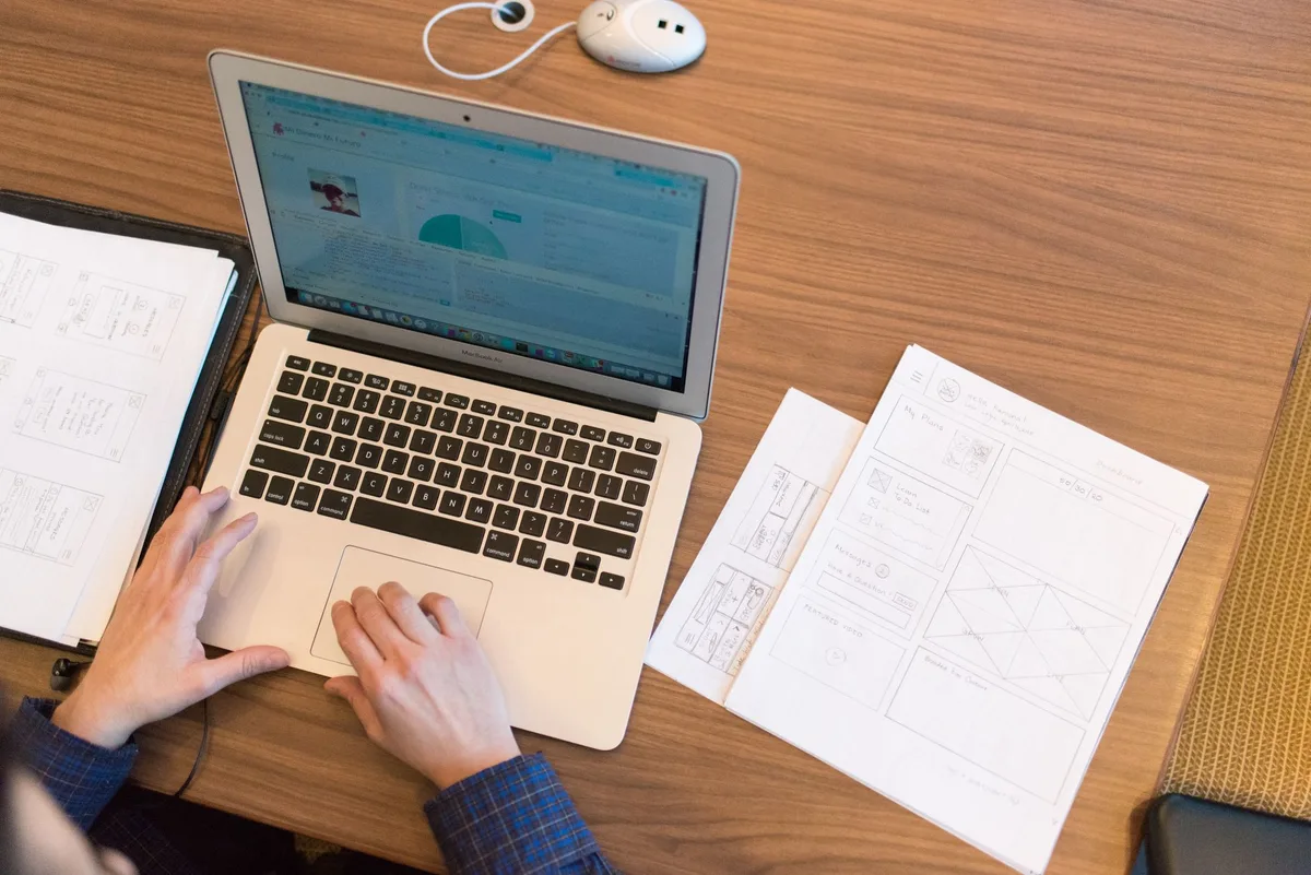 how to use claude for business plan